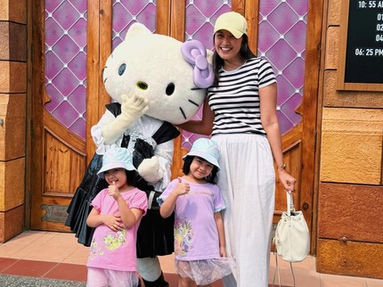 Keseruan Zivanna Letisha Asuh Anak Kembar yang Lagi Aktif & Lucu