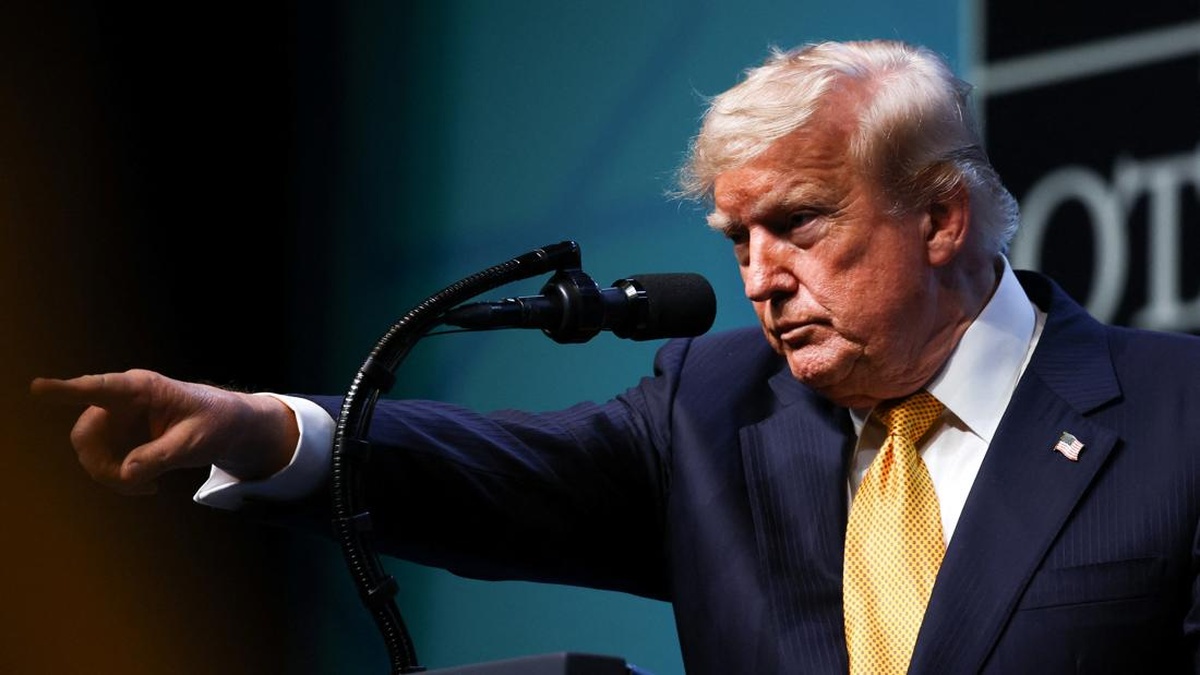 Donald Trump Dikabarkan Siapkan Serangan Besar-Besaran ke Iran