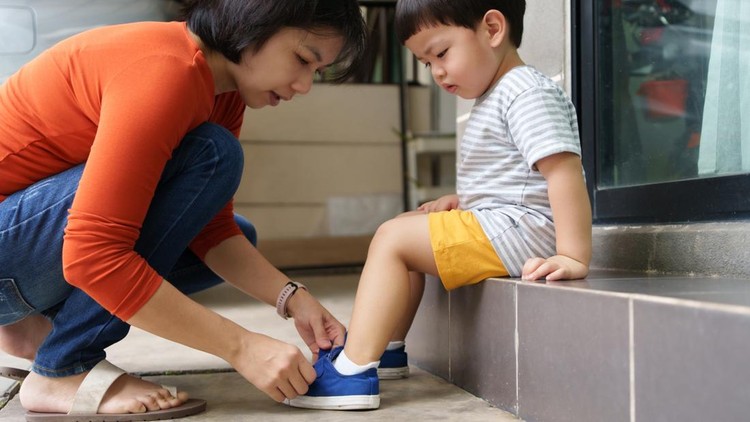 Ilustrasi Sepatu Anak