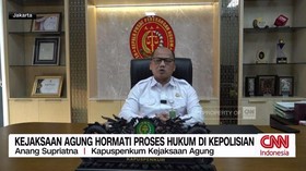 Kepala Pusat Penerangan Hukum Kejaksaan Agung, Anang Supriatna, meminta masyarakat tidak membangun opini yang mengaitkan institusi dengan dugaan tindak pidana terkait proses penggeledahan yang sedang berlangsung. Kejaksaan Agung menegaskan akan mengh