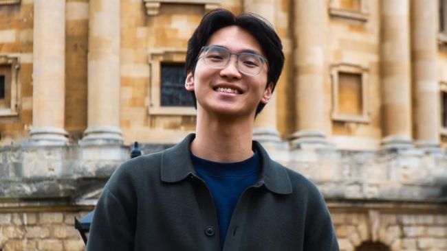 Curi Perhatian, 5 Potret Azka Adziman Mahasiswa Oxford Jadi Peserta Clash of Champions Season 3