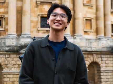 Curi Perhatian, 5 Potret Azka Adziman Mahasiswa Oxford Jadi Peserta Clash of Champions Season 3
