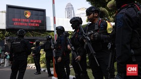 Polda Metro Jaya memperketat pengamanan usai melakukan penggeledahan terkait kasus dugaan korupsi, tindak pidana pencucian uang (TPPU)