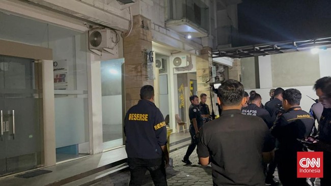 Penyidik gabungan Polda Metro Jaya dan Kortastipidkor Polri kembali melakukan penggeledahan bangunan di area Cipete, Jakarta Selatan.