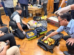 Polisi Sita 74 Kg Emas dan Uang Rp 282,4 M Terkait 3 Kasus Korupsi