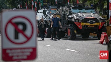 Rantis Brimob Berjaga di Polda Metro Jaya