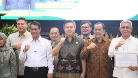 Sekretaris Jenderal (Sekjen) Kementerian Dalam Negeri (Kemendagri) Tomsi Tohir dalam Rapat Koordinasi (Rakor) Perluasan Penerapan Budi Daya Padi Pertanian Modern Advanced Agricultural System (PM-AAS) di Kantor Kementerian Pertanian (Kementan), Jakart