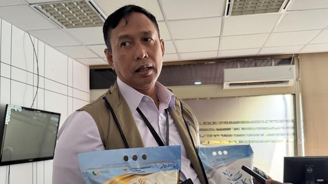 Perum Bulog berencana mengubah wajah beras program Stabilisasi Pasokan dan Harga Pangan (SPHP) dengan meluncurkan merek baru Beras Kita.