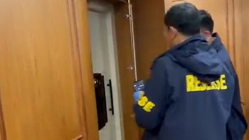 Detik-detik Polisi Sita Bukti Senilai Rp476 M di Brankas Rumah Sentul