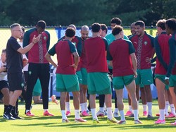 Soccer Football - FIFA World Cup 2026 - Morocco Training - New England Revolution Training Centre, Foxborough, Massachusetts, U.S. - July 8, 2026 Morocco coach Mohamed Ouahbi with players during training IMAGN IMAGES via Reuters/David Butler Ii