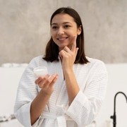Kenali Bahan Skincare yang Tidak Boleh Dipakai Bersamaan, Jangan Asal Layering!