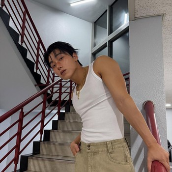 BeauPicks: 4 Blush On Lokal untuk Re-create 'Sunburn Makeup' ala San ATEEZ yang Viral