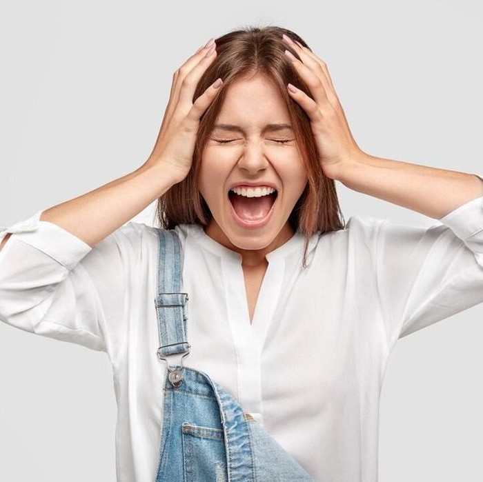 Ilustrasi terjebak dalam hubungan toxic relationship/ Foto: Freepik.com/wayhomestudio