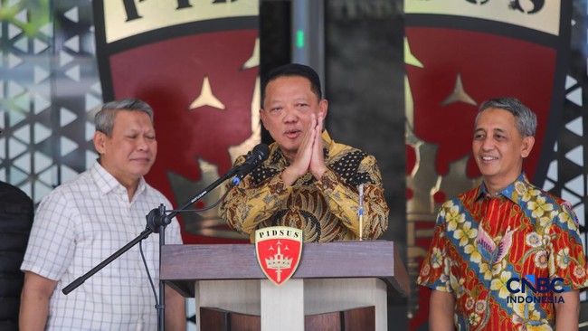 Potret Febrie Adriansyah Tampil Perdana Usai Isu Penggeledahan Rumah