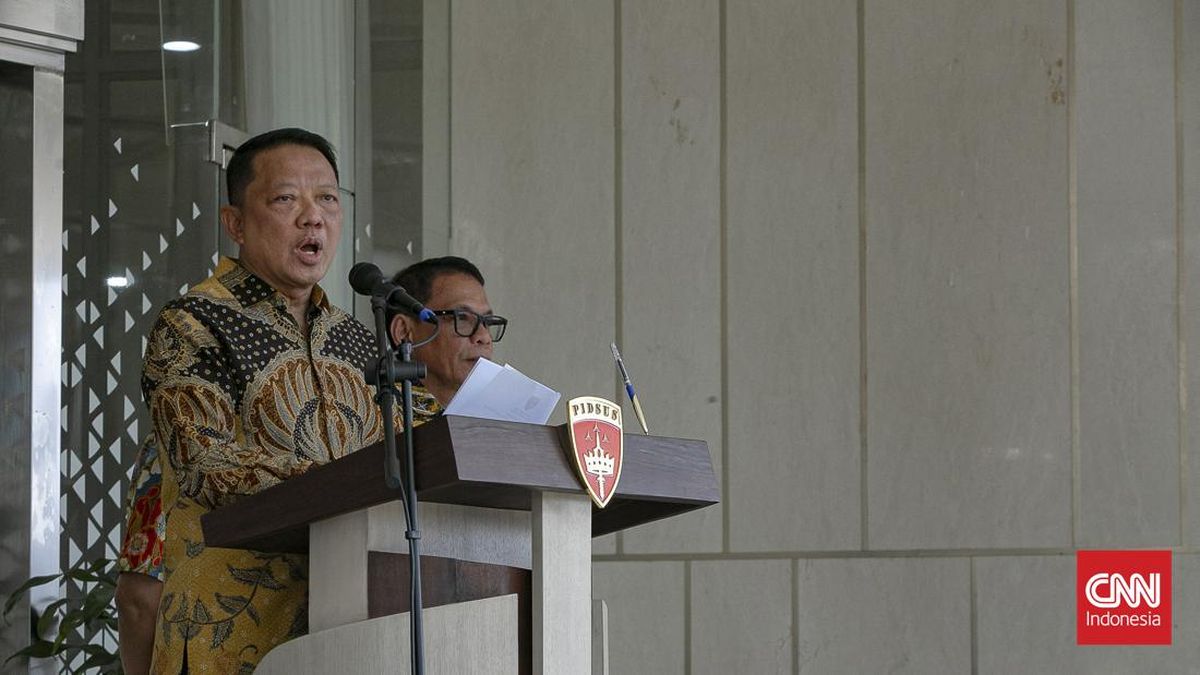 Jaksa Agung Muda Bidang Tindak Pidana Khusus, Febrie Adriansyah memerikan keterangan pers di Gedung Bundar, Kejaksaan Agung, Jakarta, Jumat (10/8/2026).