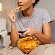 5 Daftar Makanan yang Bisa Membuat Dehidrasi