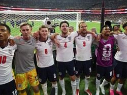 Soccer Football - FIFA World Cup 2026 - Round of 16 - Mexico v England - Estadio Azteca, Mexico City, Mexico - July 5, 2026 England's Declan Rice and teammates celebrate after the match REUTERS/Paul Childs