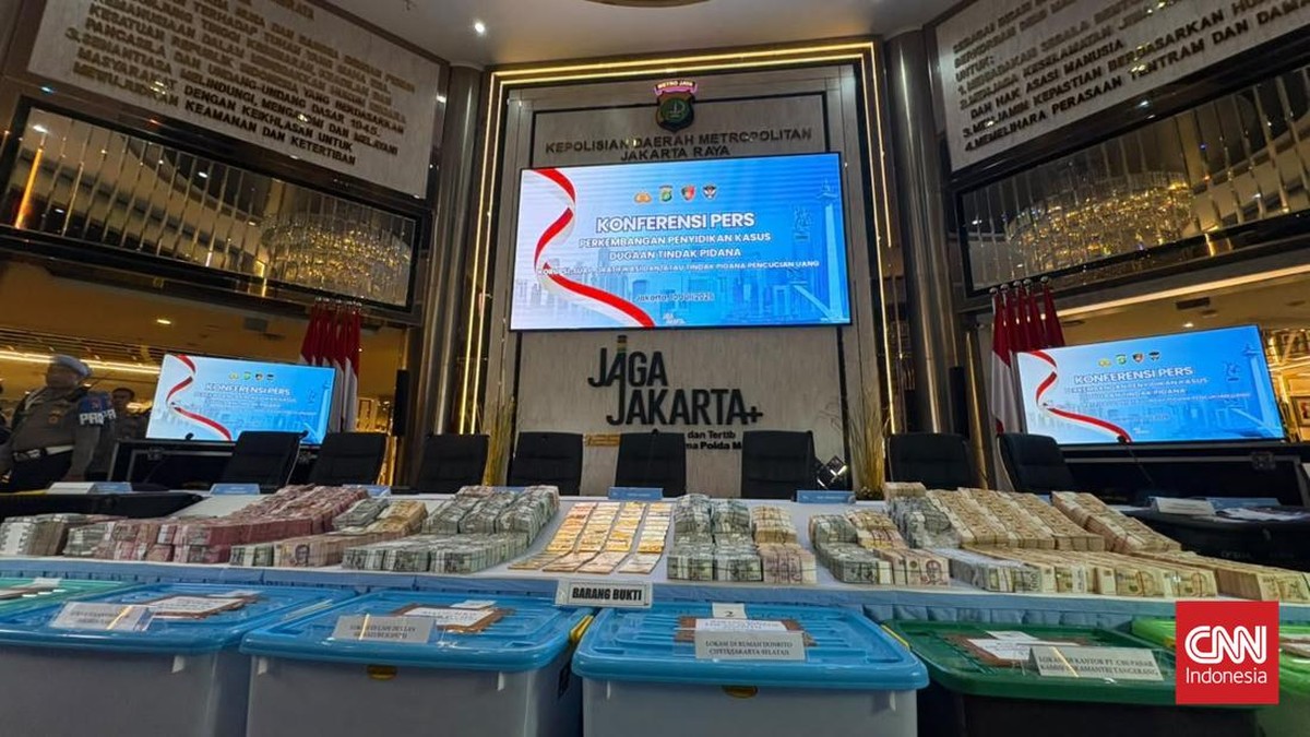 Penyidikan dugaan kasus korupsi batu bara, ASABRI, dan Krakatau Steel di Polda Metro Jaya.