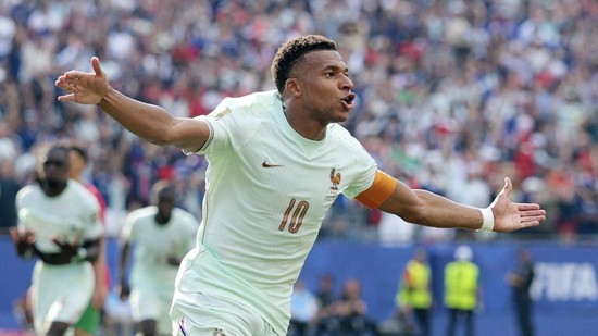 Soccer Football - FIFA World Cup 2026 - Quarter Final - France v Morocco - Boston Stadium, Foxborough, Massachusetts, U.S. - July 9, 2026 France's Kylian Mbappe celebrates scoring their first goal REUTERS/Brian Snyder