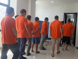 16 WN Uzbekistan Terdampar di Pantai Alor NTT, Diduga Korban TPPO