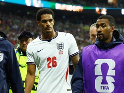 Soccer Football - FIFA World Cup 2026 - Round of 16 - Mexico v England - Estadio Azteca, Mexico City, Mexico - July 5, 2026 England's Jarell Quansah looks dejected as he comes off the pitch after he is given a red card by the referee after a VAR revi