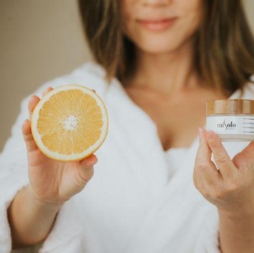 Mengenal Kelebihan dan Kekurangan Vitamin C untuk Atasi Kulit Kusam, Mana yang Lebih Baik?