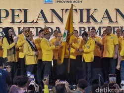 Lantik Pengurus Aceh, Bahlil Ungkap Golkar Dukung Prabowo hingga Selesai
