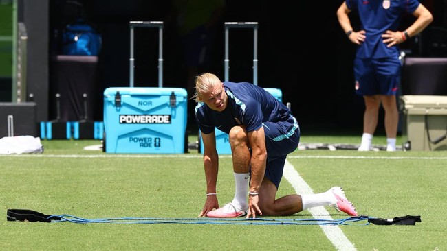 Soccer Football - FIFA World Cup 2026 - Norway Training - Inter Miami CF Stadium, Fort Lauderdale, Florida, U.S. - July 10, 2026 Norway's Erling Haaland during training REUTERS/Marco Bello