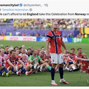 Mengenal Viking Row, Selebrasi Unik Suporter Norwegia yang Mendunia