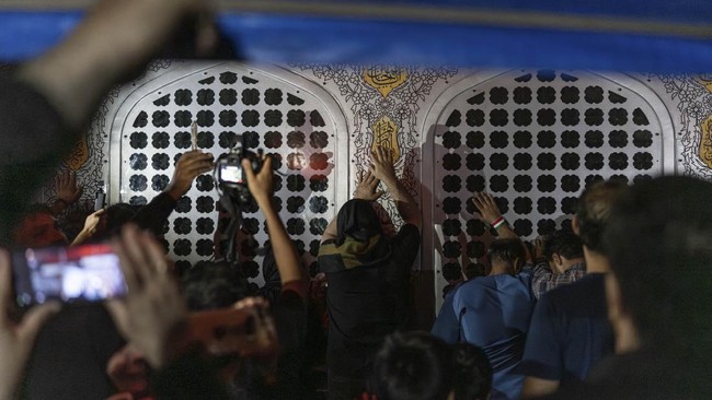 Foto pemakaman pemimpin tertinggi Iran, Ayatullah Ali Khamenei.