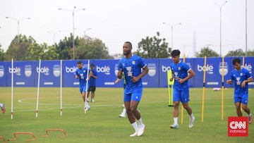 Kabar Sport CNN Terbaru : 3 Pemain Baru Persib Gabung Latihan Perdana di GBLA