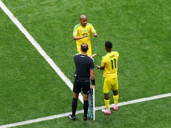 Soccer Football - FIFA World Cup 2026 - Group A - Mexico v South Africa - Estadio Azteca, Mexico City, Mexico - June 11, 2026 South Africa's Themba Zwane comes on as a substitute to replace Jayden Adams REUTERS/Raquel Cunha