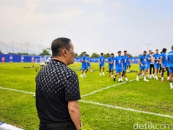 Bursa Transfer Persib, Umuh: Pokoknya Ada Kejutan!
