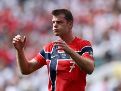 Seandainya Sorloth Mau Oper Bola ke Haaland, Mungkin Norwegia...