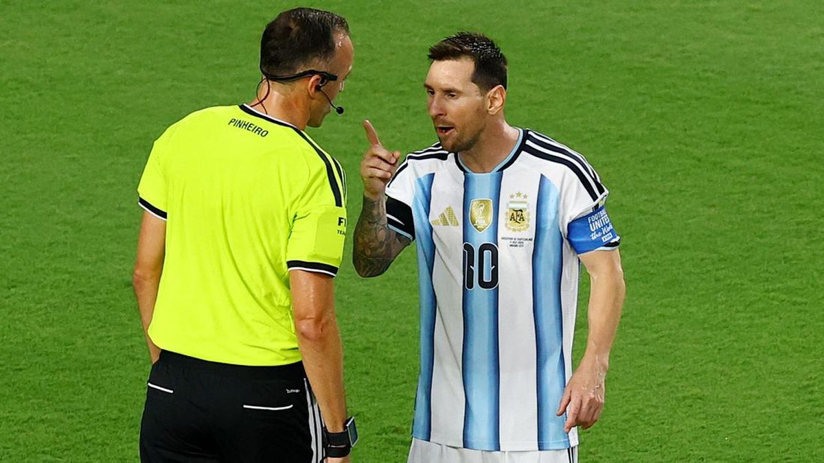 Viral Messi Marah-marah ke Wasit asal Portugal di Piala Dunia 2026