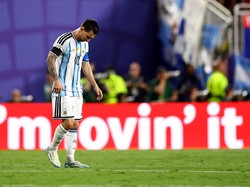 Soccer Football - FIFA World Cup 2026 - Quarter Final - Argentina v Switzerland - Kansas City Stadium, Kansas City, Missouri, U.S. - July 11, 2026 Argentina's Lionel Messi looks dejected after Switzerland's Dan Ndoye scores their first goal REUTERS/A
