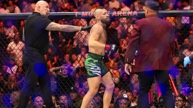 Conor McGregor vs Max Holloway