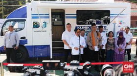 Pemerintah Provinsi (Pemprov) DKI Jakarta menyiapkan lima unit Mobil Klinik Hewan Keliling yang beroperasi di lima wilayah kota administrasi untuk memudahkan masyarakat memperoleh layanan kesehatan hewan.