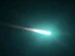 Misteri Cahaya Biru di Majalengka-Cirebon Terungkap, Ternyata Meteor