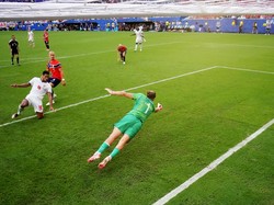 Soccer Football - FIFA World Cup 2026 - Quarter Final - Norway v England - Miami Stadium, Miami Gardens, Florida, U.S. - July 11, 2026 England's Jude Bellingham scores their second goal REUTERS/Omar Aziz