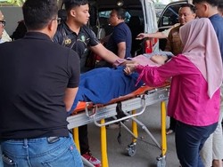 Wanita Keguguran di Stasiun Sawah Besar Jakpus, Polisi Gercep Bantu Evakuasi