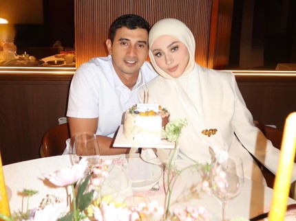 Keseruan Artis Ultah di Bulan Juli, Dapat Kejutan Romantis dari Suami