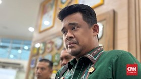 Gubernur Sumut Bobby Nasution siapkan skema PJJ untuk siswa sekolah akibat kabut asap dari karhutla di 14 kabupaten dan kota.