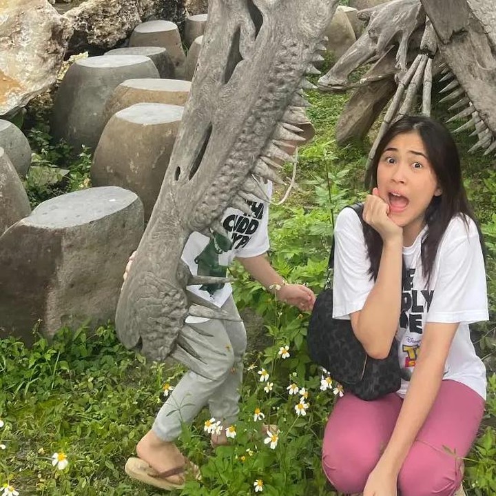 <p>Christy Saura Noela Unu atau yang biasa disebut Christy Unu merupakan salah satu member girl group Cherrybelle. Christy kini sedang menjalani kehamilan keduanya nih Bunda. Jelang persalinan, perempuan 36 tahun ini membagikan perjalanan kehamilannya. Foto: @princesskici</p>