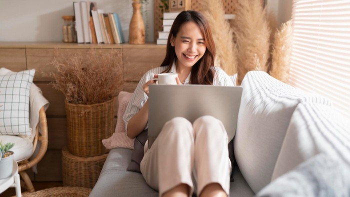 Hustle Culture vs Slow Living, Mana yang Lebih Baik untuk Produktivitas dan Kesehatan Mental?