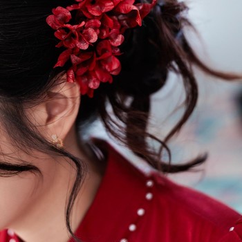 5 Aksesori Super Gemas ala Gen Z, Bikin OOTD Makin Playful dan Estetik!