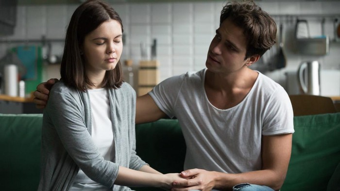 Apa Itu Anxious Attachment Style? Kenali Penyebab, Tanda, dan Cara Mengatasinya Sebelum Merusak Hubungan!