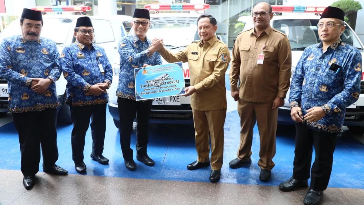 Korpri Guyur Bantuan Ambulans untuk Sumatra: Solusi Tepat Sasaran atau Sekadar Formalitas Pemulihan?