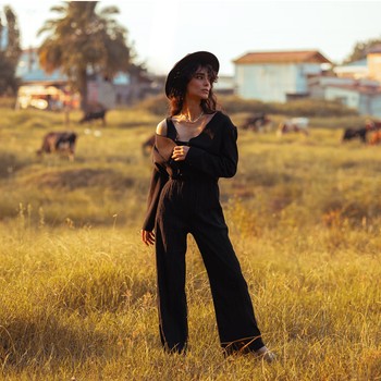 5 Karakter Unik Orang yang Sering Memakai Outfit Hitam, Kamu Termasuk?