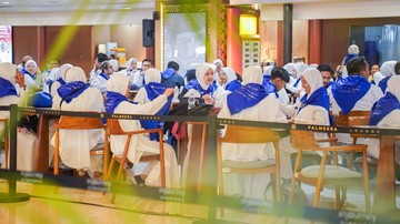 ParagonCorp Berangkatkan Umrah 135 Karyawan